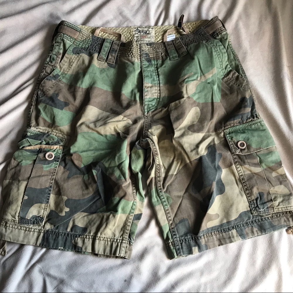 Triple five soul camo cargo shorts 36